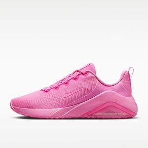 Nike Bella 7 shoes